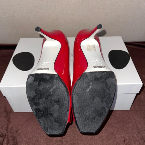 Ron White Signature Victoria Lipgloss Patent Pump Vibrant Red Size 37.5 Heels - Picture 4 of 7